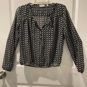 Casual top black / off white New York & company size small